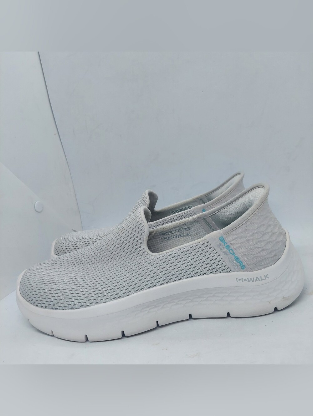Skechers Slip Ins Go Walk Slip-On Shoes Womens Size 6.5 Light Gray Canvas Comfy